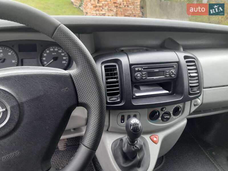 Минивэн Opel Vivaro 2007 в Луцке