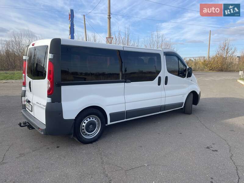 Мінівен Opel Vivaro 2013 в Слов'янську