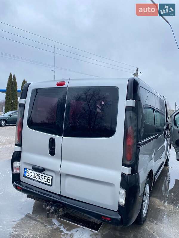 Минивэн Opel Vivaro 2005 в Кременце