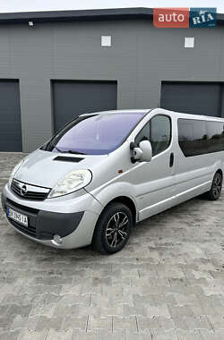 Минивэн Opel Vivaro 2011 в Карпиловке