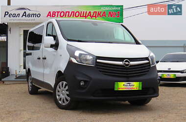 Мінівен Opel Vivaro 2016 в Кропивницькому