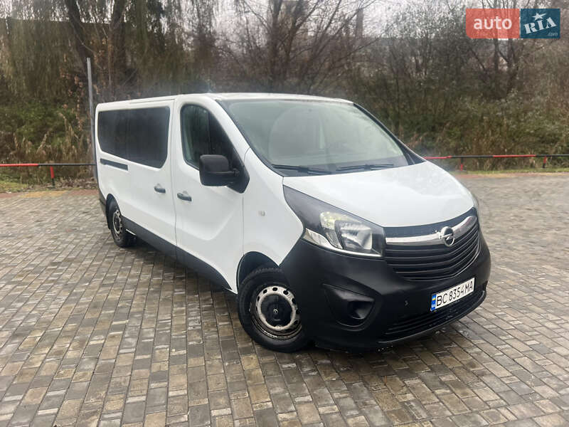 Минивэн Opel Vivaro 2015 в Николаеве