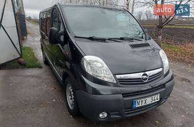 Вантажний фургон Opel Vivaro 2013 в Рівному