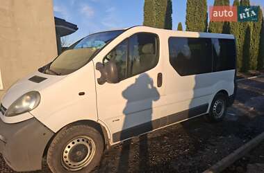 Минивэн Opel Vivaro 2003 в 