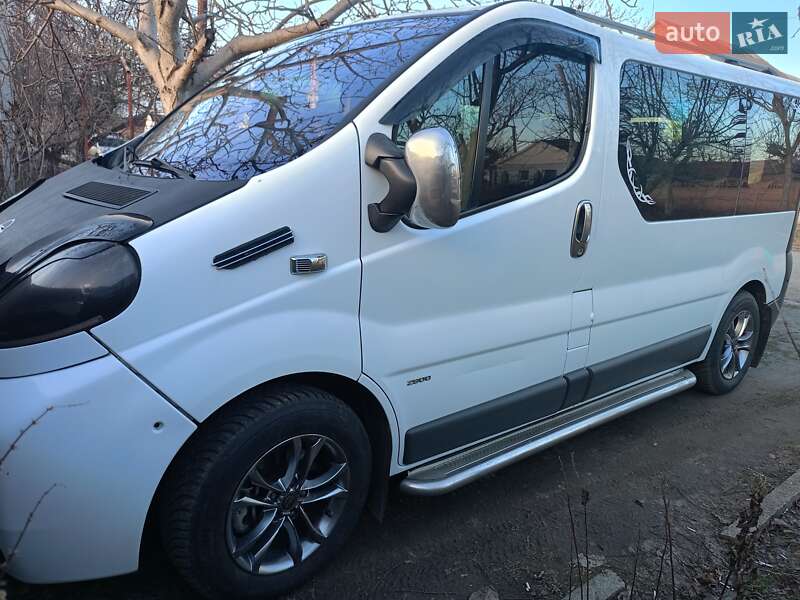 Мінівен Opel Vivaro 2001 в Очакові