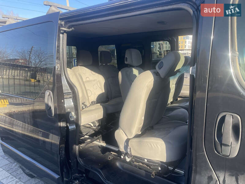 Мінівен Opel Vivaro 2008 в Львові