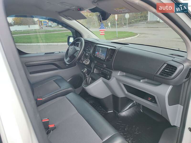 Грузовой фургон Opel Vivaro 2020 в Дубно