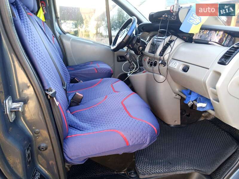 Мінівен Opel Vivaro 2005 в Луцьку