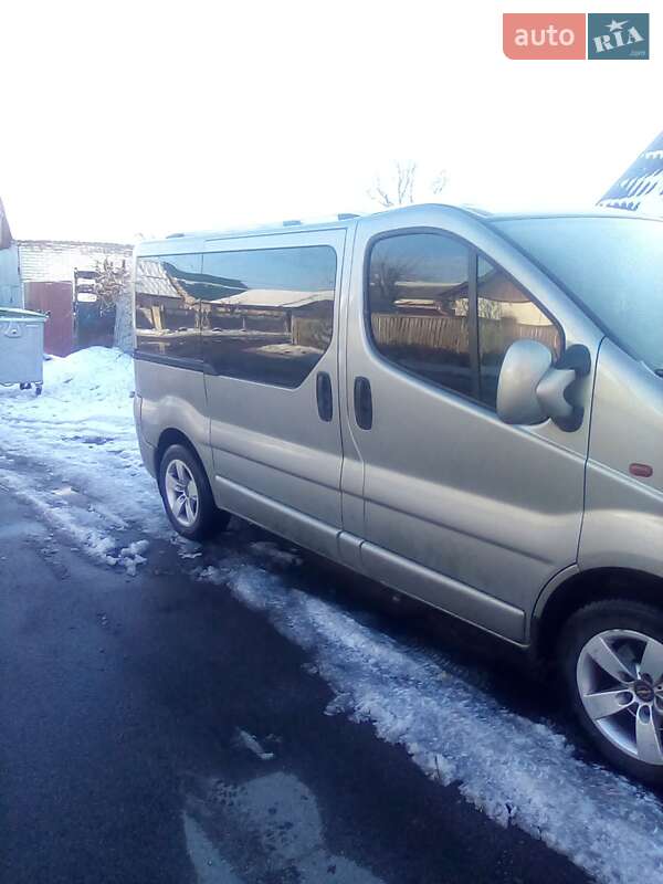 Минивэн Opel Vivaro 2010 в Фастове