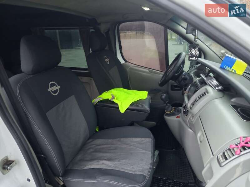 Минивэн Opel Vivaro 2007 в Днепре