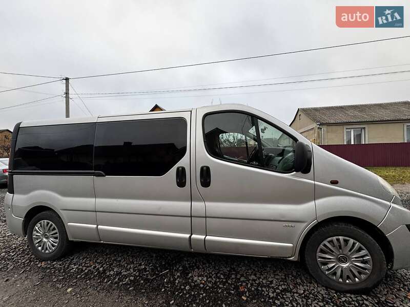 Мінівен Opel Vivaro 2007 в Рожище