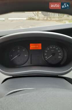 Минивэн Opel Vivaro 2011 в 