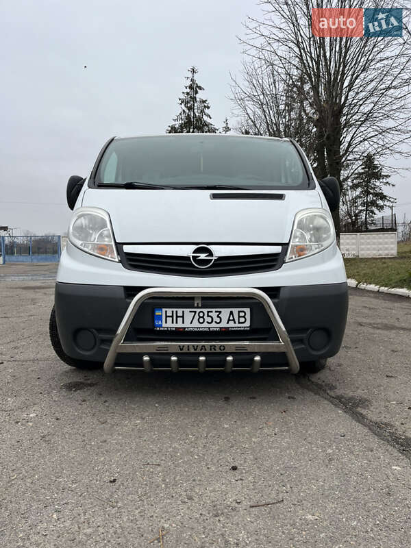 Минивэн Opel Vivaro 2011 в Подольске