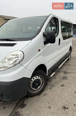 Мінівен Opel Vivaro 2011 в 