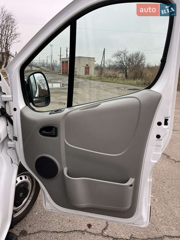Минивэн Opel Vivaro 2011 в Подольске