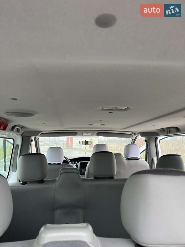 Минивэн Opel Vivaro 2011 в Подольске