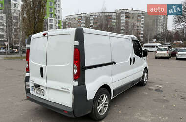 Вантажний фургон Opel Vivaro 2012 в Рівному