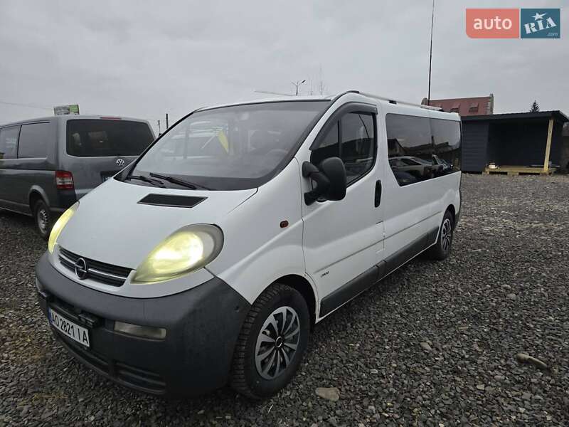 Мінівен Opel Vivaro 2006 в Хусті