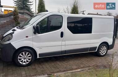 Минивэн Opel Vivaro 2005 в Ровно