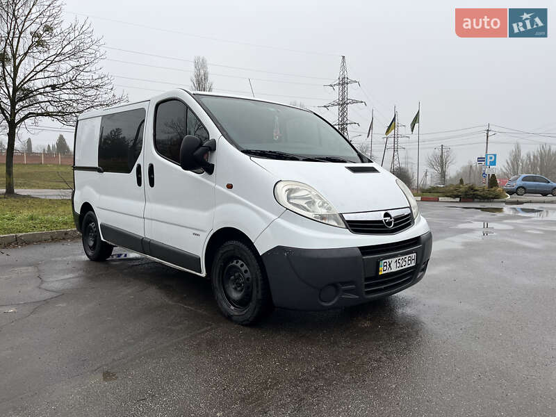 Грузовой фургон Opel Vivaro 2007 в Хмельницком