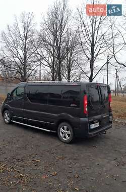 Мінівен Opel Vivaro 2012 в Зміїві