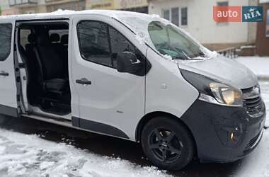 Минивэн Opel Vivaro 2015 в Житомире