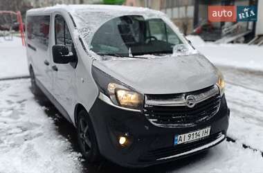 Минивэн Opel Vivaro 2015 в Житомире