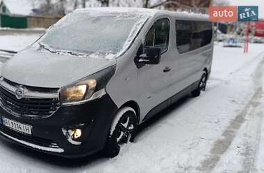 Минивэн Opel Vivaro 2015 в Житомире