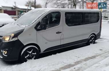 Минивэн Opel Vivaro 2015 в Житомире