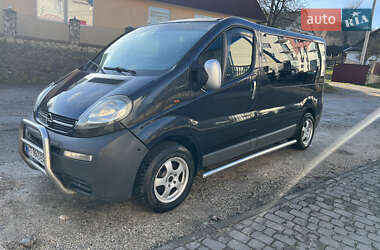 Мінівен Opel Vivaro 2003 в Кременці