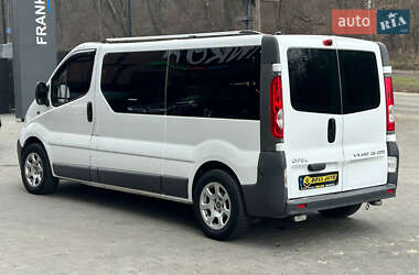 Минивэн Opel Vivaro 2010 в 