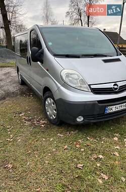 Мінівен Opel Vivaro 2011 в Рокитному