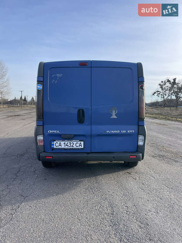 Минивэн Opel Vivaro 2002 в Лысянке