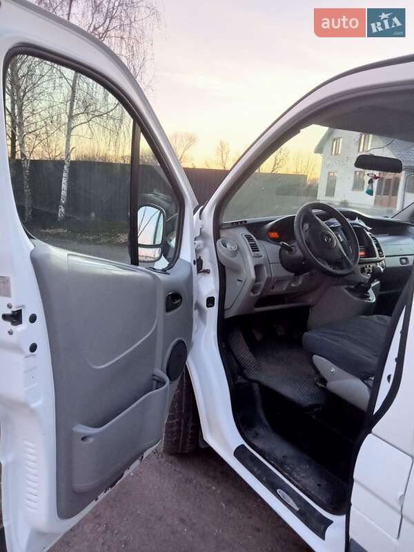 Грузовой фургон Opel Vivaro 2010 в Белой Церкви