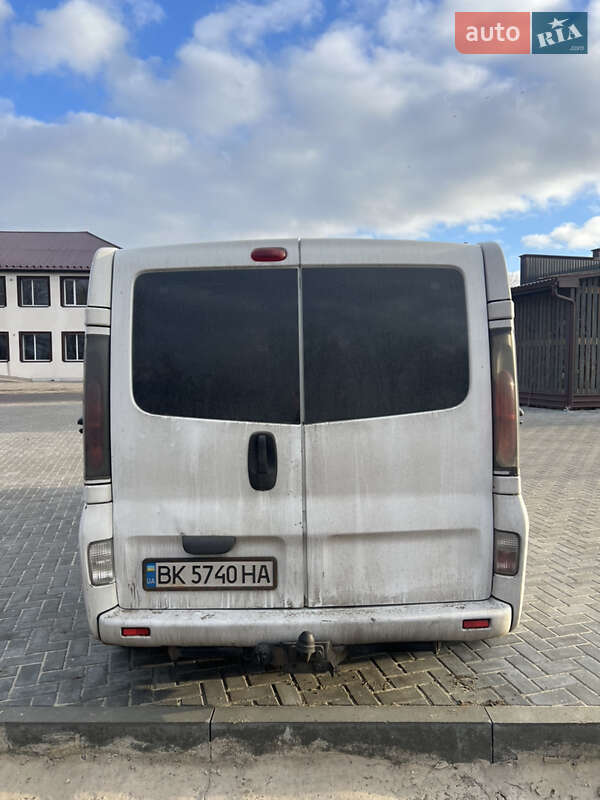 Минивэн Opel Vivaro 2005 в Ковеле