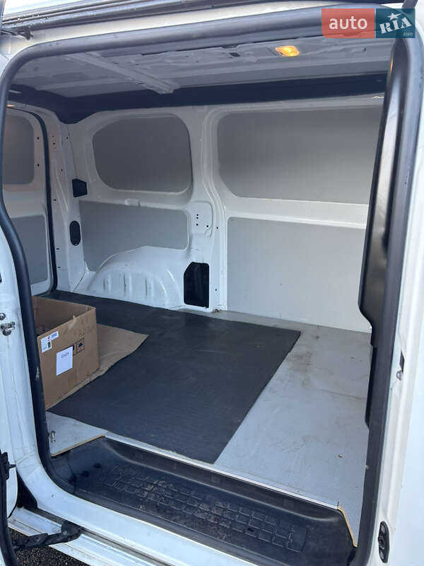 Грузовой фургон Opel Vivaro 2020 в Львове