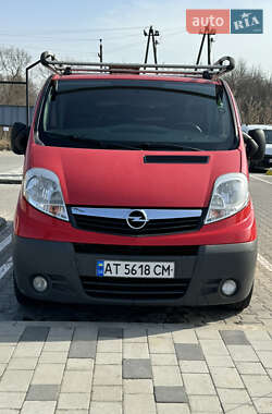 Вантажний фургон Opel Vivaro 2011 в Коломиї