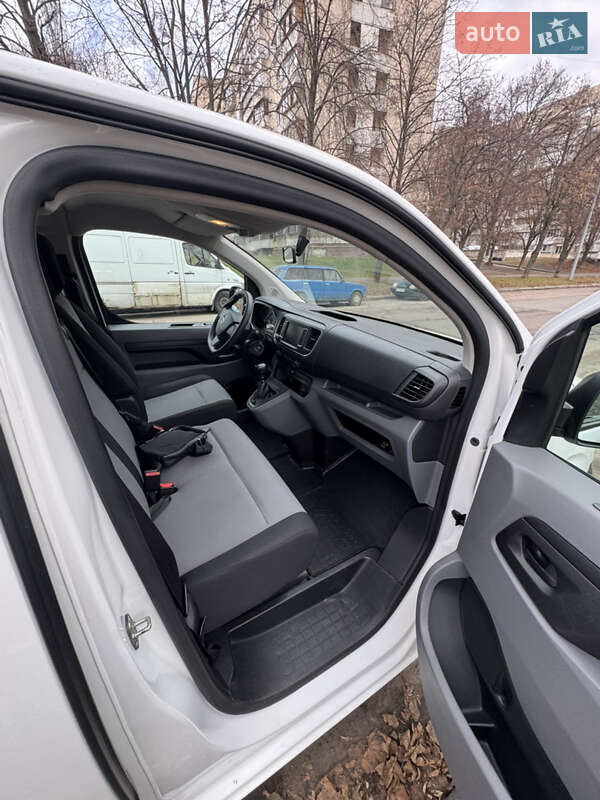 Мінівен Opel Vivaro 2020 в Києві