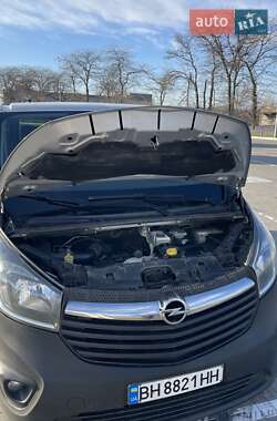 Минивэн Opel Vivaro 2014 в 
