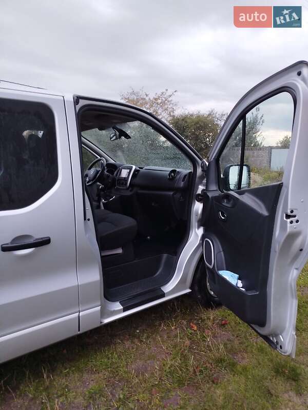 Минивэн Opel Vivaro 2015 в Белой Церкви