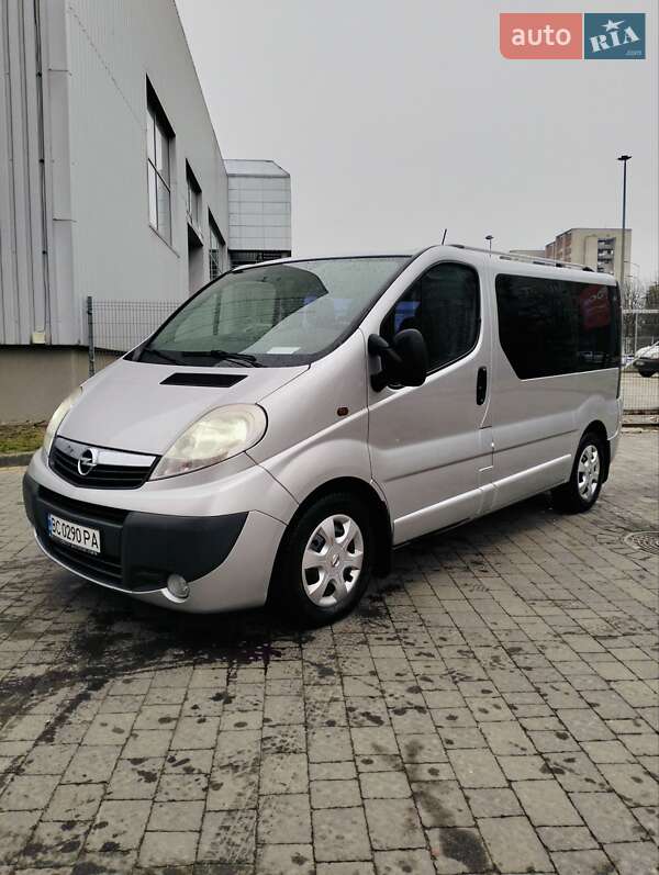 Минивэн Opel Vivaro 2007 в Львове