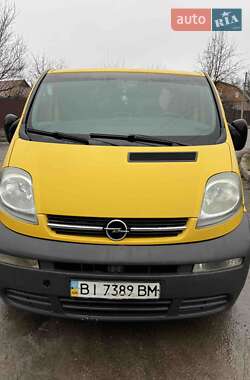 Мінівен Opel Vivaro 2004 в Гадячі