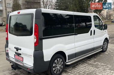 Мінівен Opel Vivaro 2011 в Дубні