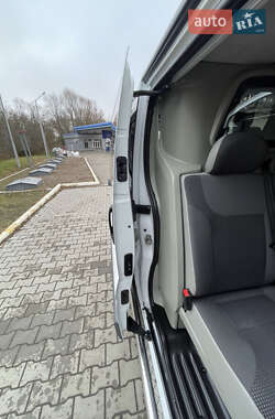 Мінівен Opel Vivaro 2011 в Дубні