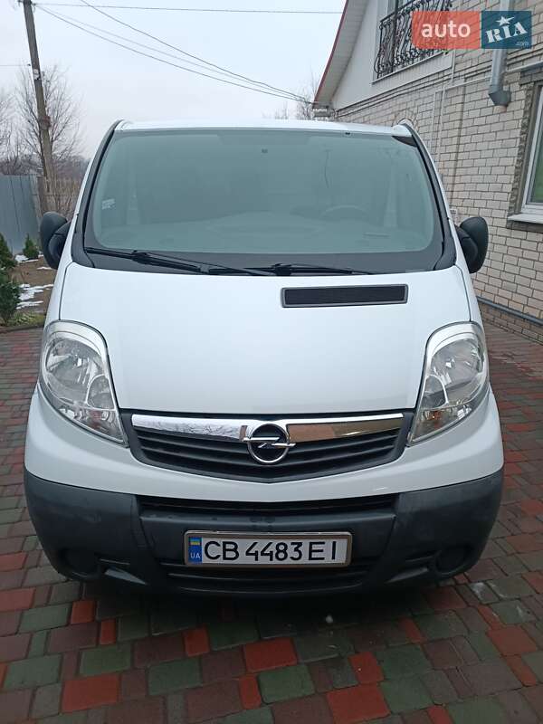 Вантажний фургон Opel Vivaro 2011 в Прилуках