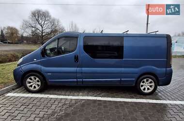 Мінівен Opel Vivaro 2006 в Чернівцях