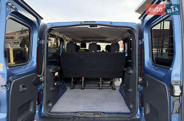 Минивэн Opel Vivaro 2015 в 