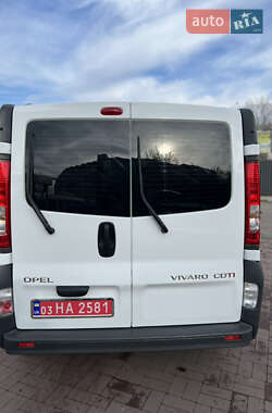 Мінівен Opel Vivaro 2014 в Рівному