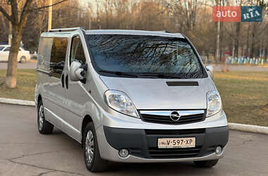 Мінівен Opel Vivaro 2013 в Рівному