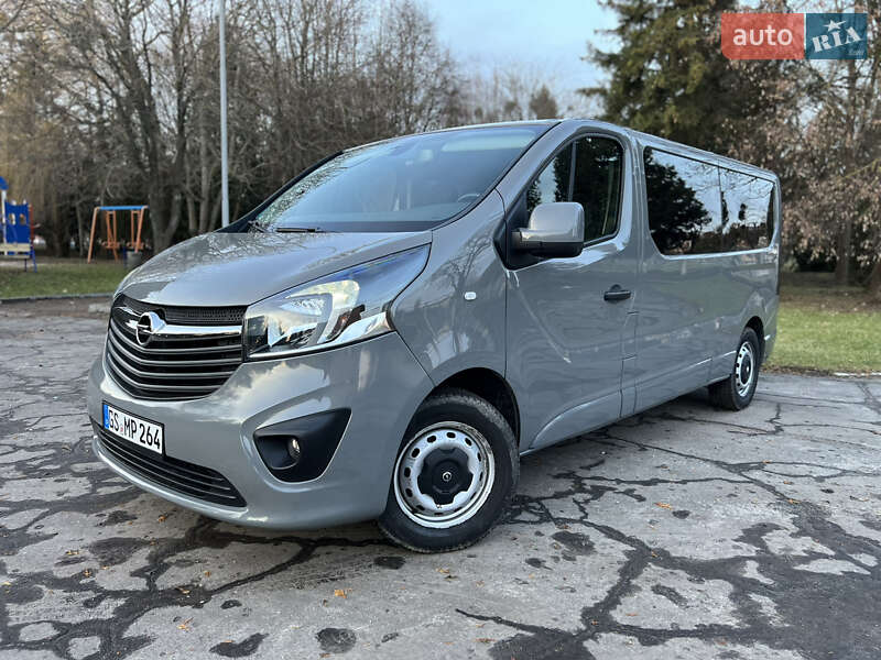 Минивэн Opel Vivaro 2017 в Луцке